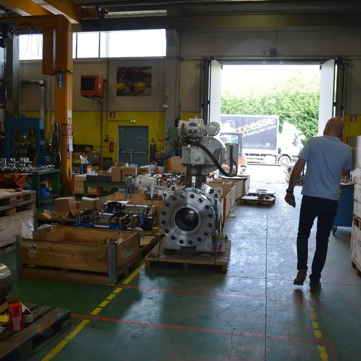 Valves — image 11