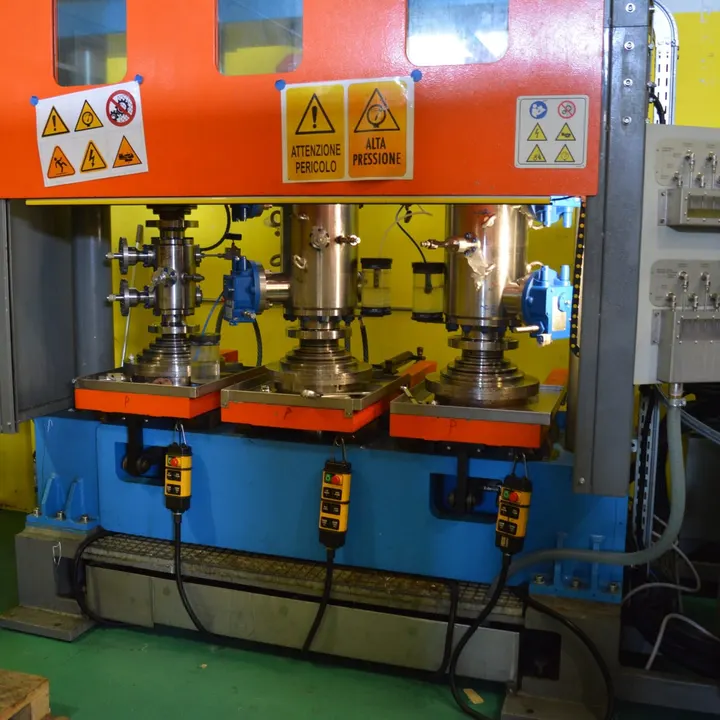 Valves — image 16